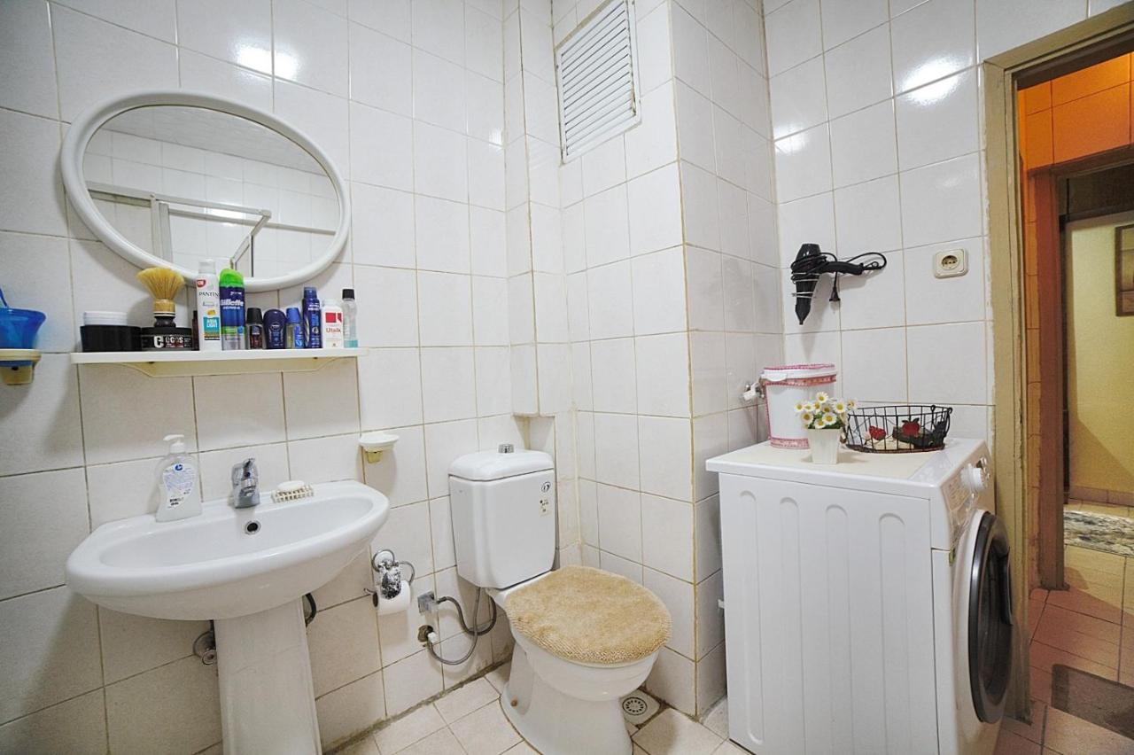 Private Room Close To Merter And Gungoren Textile Center Istambul Exterior foto